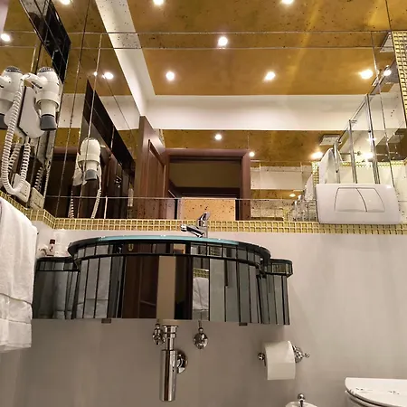 カ デラルテ スイート アパート *