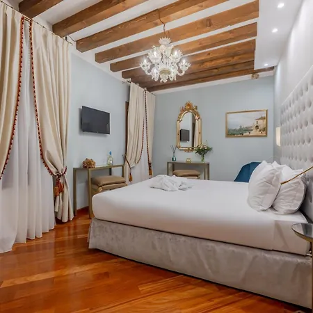 アパート カ デラルテ スイート *