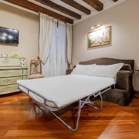 Ca Dell'arte דירה *