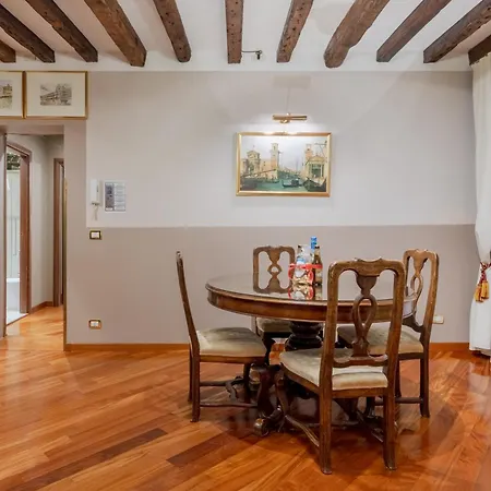 Ca Dell'arte * البندقية